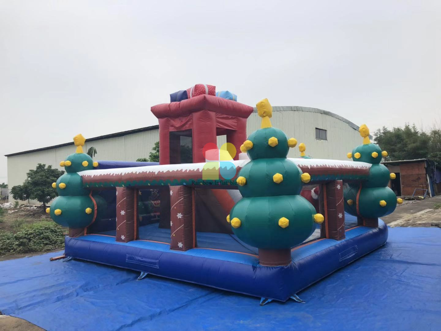 inflatable play park