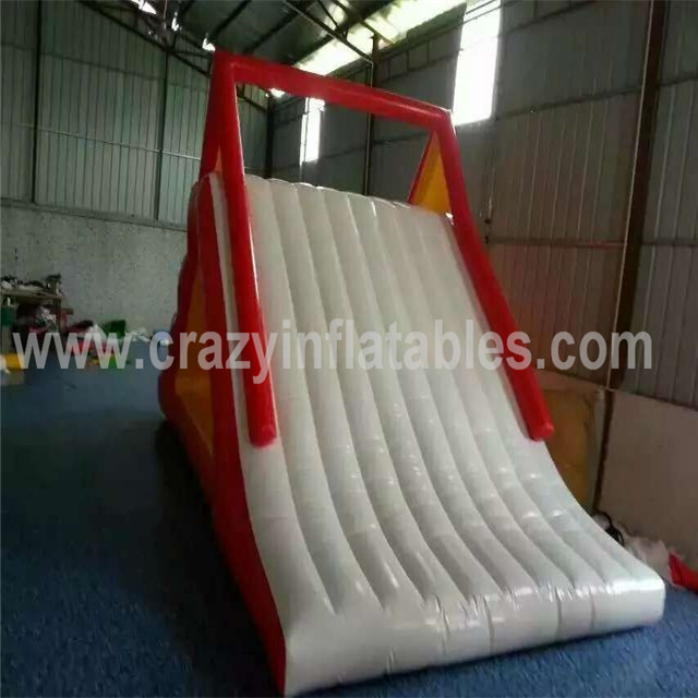 Hot Outdoor Commercial Inflatable Triangle Water Climbing Wall Floating Wall for Sale