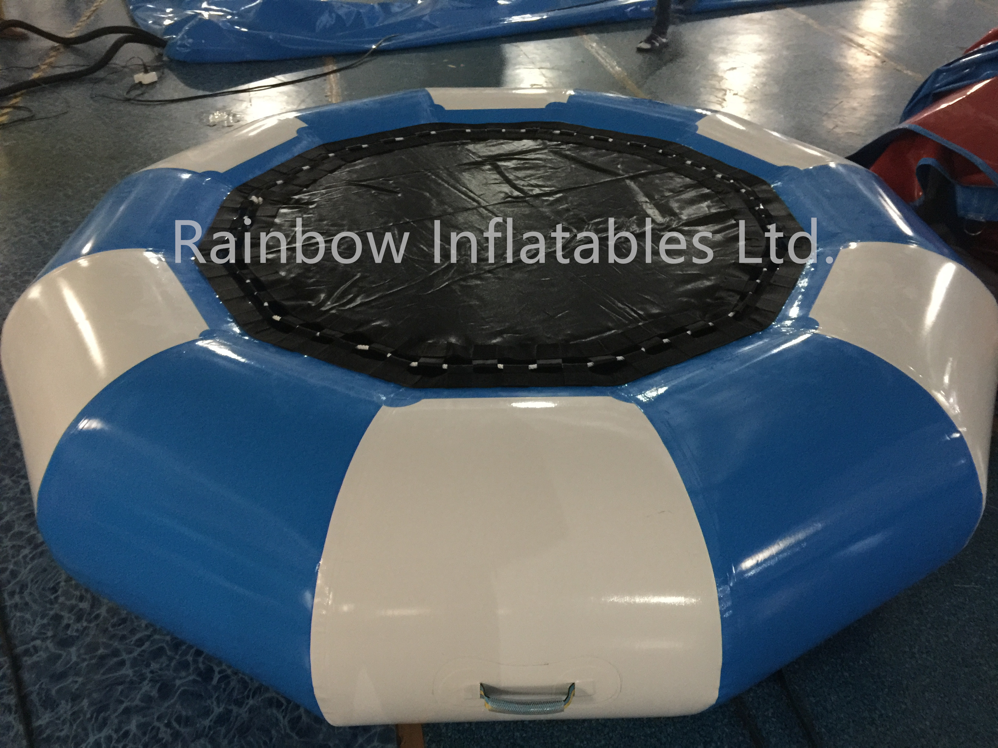 Small Outdoor Inflatable Water Trampoline Water Games for Kids And Adults