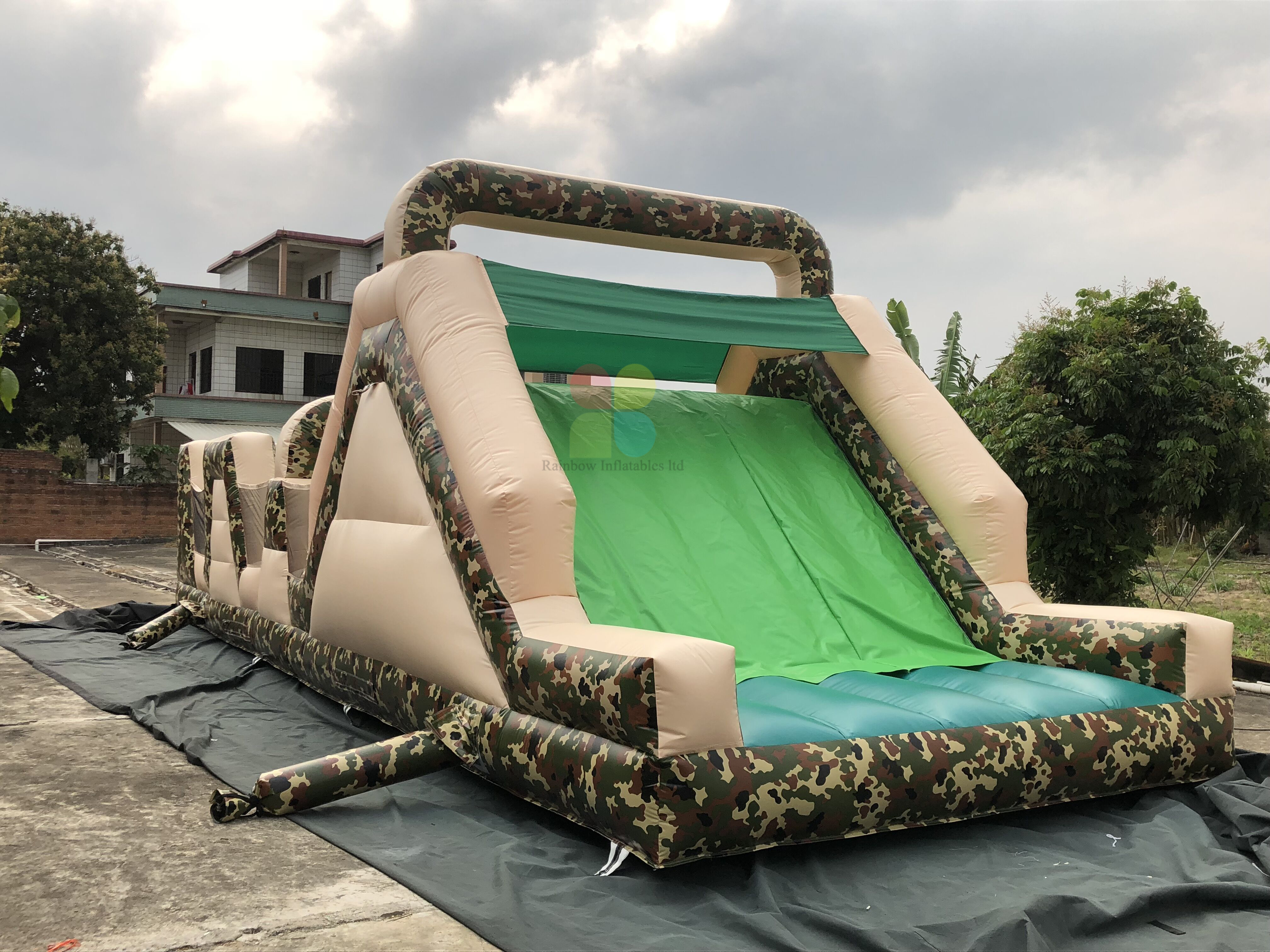 New Design Outdoor Inflatable Camouflage Theme Obstacle Course for Kids And Adults